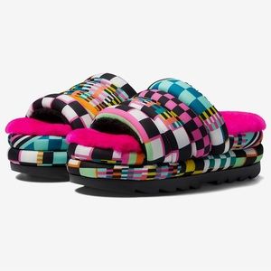 UGG Maxi Checks Slide shoes women size 9